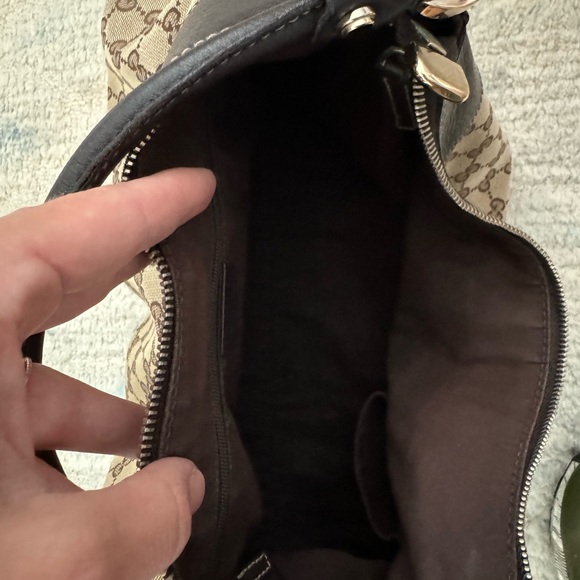 GUCCI Abby Hobo bag- gently used, good condition - Picture 4 of 8